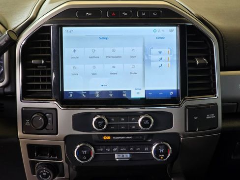 Used 2022 Ford F250 Lariat w/ Black Appearance Package image 30