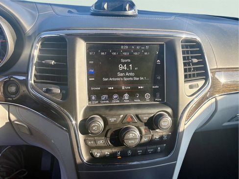 Used 2017 Jeep Grand Cherokee Summit AWD/4WD image 16