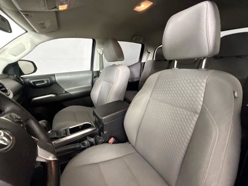Certified 2022 Toyota Tacoma SR5 w/ Technology Package RWD image 3