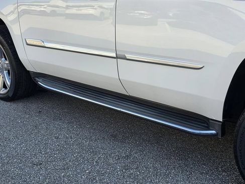 Used 2019 Cadillac Escalade Luxury RWD image 35