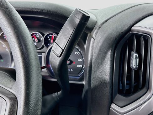 Used 2021 Chevrolet Silverado 1500 Custom RWD image 18