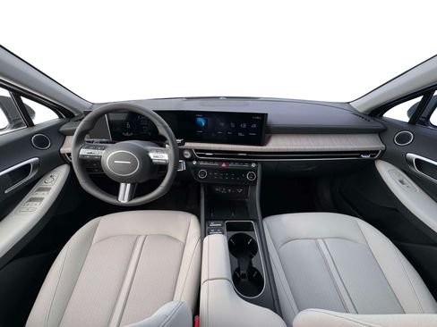 New 2026 Hyundai Sonata SEL FWD image 32