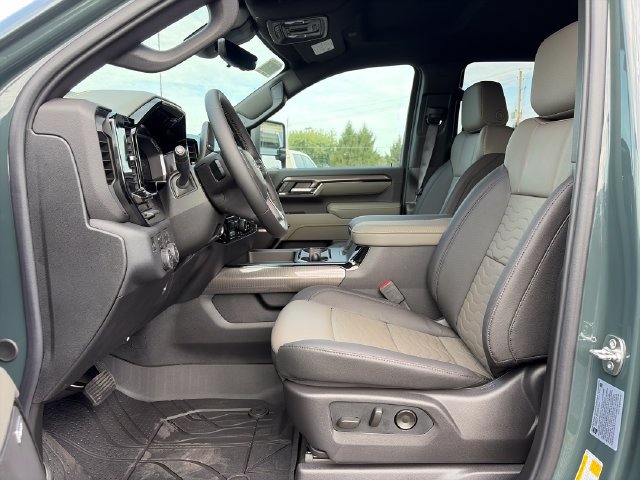 New 2026 Chevrolet Silverado 2500 ZR2 w/ LPO, Dark Essentials Package AWD/4WD image 14