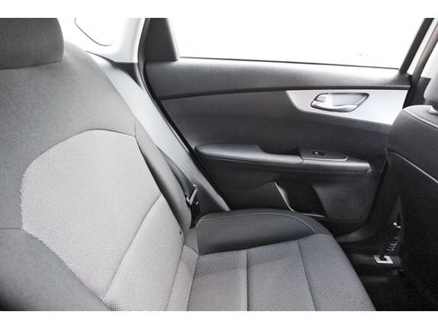 Certified 2023 Kia Forte LXS w/ LXS Technology Package FWD image 14