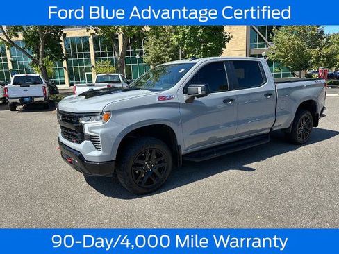Used 2024 Chevrolet Silverado 1500 LT Trail Boss w/ LT Trail Boss Premium Package AWD/4WD image 3