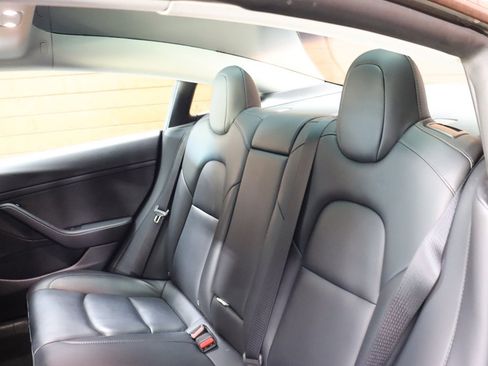 Used 2023 Tesla Model 3 Standard Range image 41