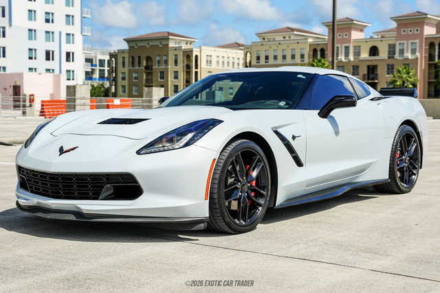 Used 2018 Chevrolet Corvette Stingray Coupe w/ 1LT RWD image 21