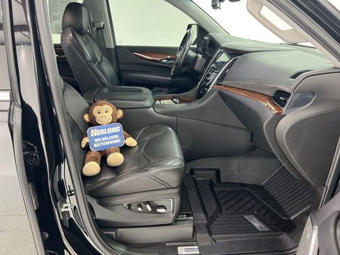 Used 2019 Cadillac Escalade Luxury image 27