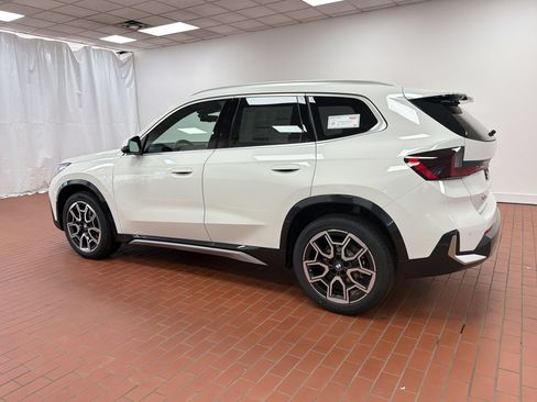 Used 2026 BMW X1 xDrive28i w/ Technology Package AWD/4WD image 3