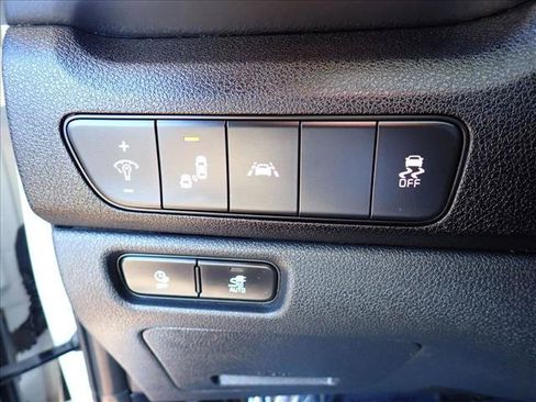 Used 2022 Kia Niro EX FWD image 14