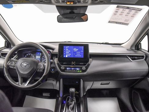Used 2023 Toyota Corolla Cross LE image 25