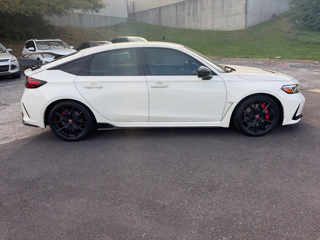 Used 2025 Honda Civic Type R image 4