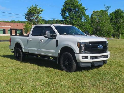 Used 2019 Ford F250 Lariat w/ Lariat Ultimate Package AWD/4WD image 15