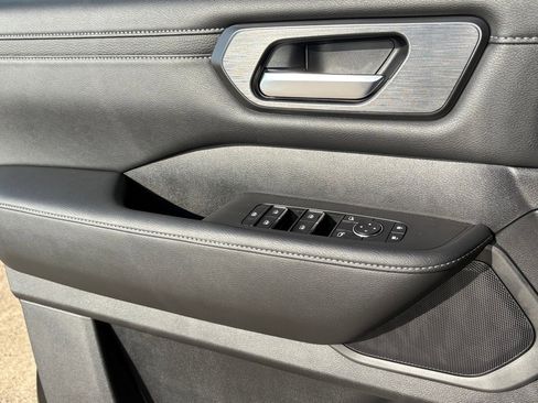 New 2026 Nissan Armada SV image 16