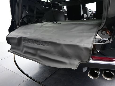 New 2026 Chevrolet Suburban Premier AWD/4WD image 43