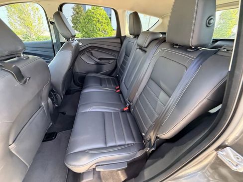Used 2019 Ford Escape SEL image 19