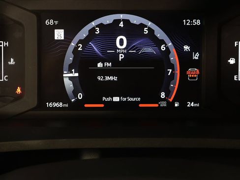 Used 2025 Toyota 4Runner SR5 AWD/4WD image 35