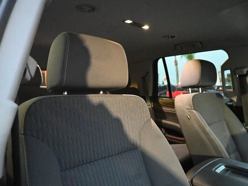 Used 2018 GMC Yukon SLE image 54