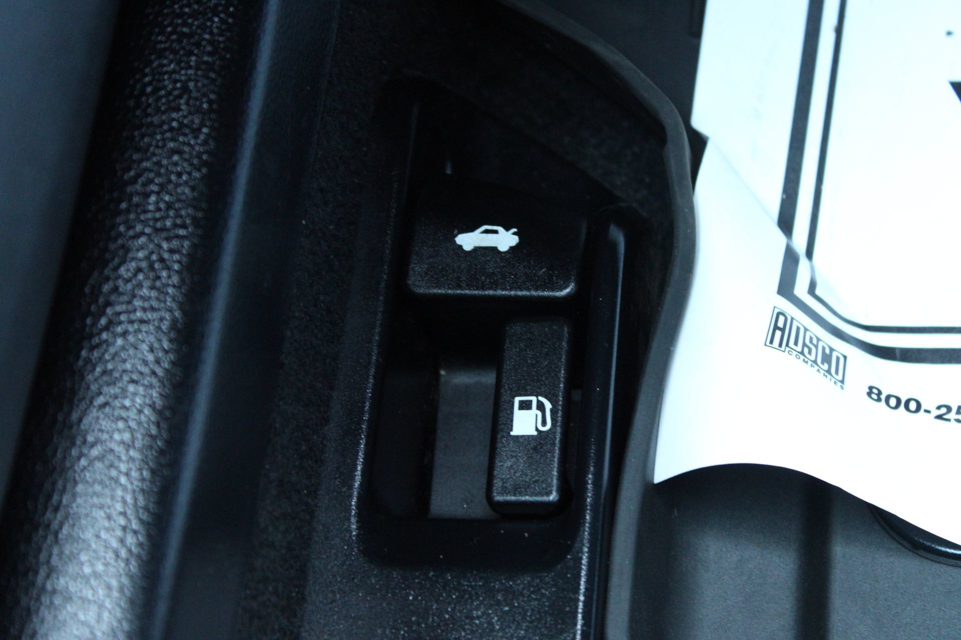 Used 2025 Toyota Corolla LE FWD image 25