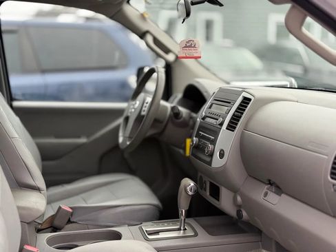 Used 2016 Nissan Frontier S image 13