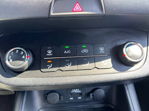 Used 2013 Kia Sportage FWD image 27