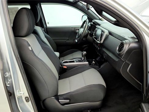Certified 2023 Toyota Tacoma 4x4 Double Cab image 23