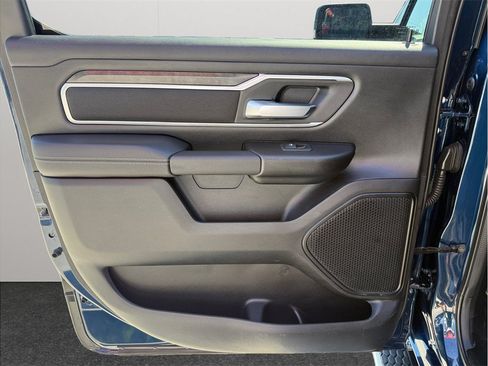 Used 2023 RAM 1500 Big Horn AWD/4WD image 38