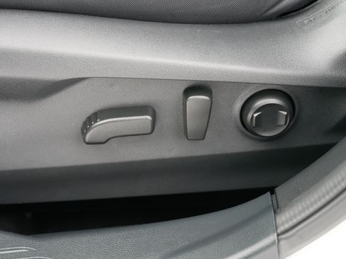 Used 2025 Subaru Outback Premium image 20