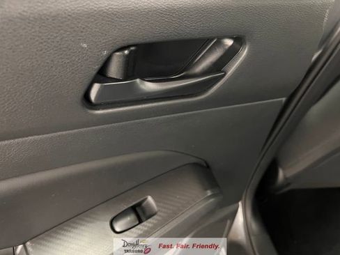 Used 2025 Nissan Altima 2.5 SV FWD image 31