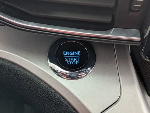 Certified 2022 Ford Explorer XLT w/ Equipment Group 202A image 26