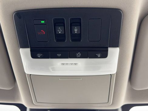 Used 2023 Nissan Rogue SL w/ SL Premium Package image 31