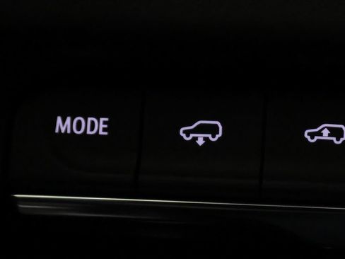Used 2026 Cadillac Escalade ESV V w/ LPO, ONYX Package AWD/4WD image 27