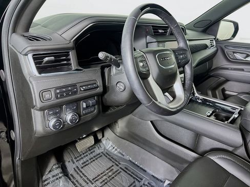 Certified 2023 GMC Yukon Denali w/ Denali Reserve Package image 8