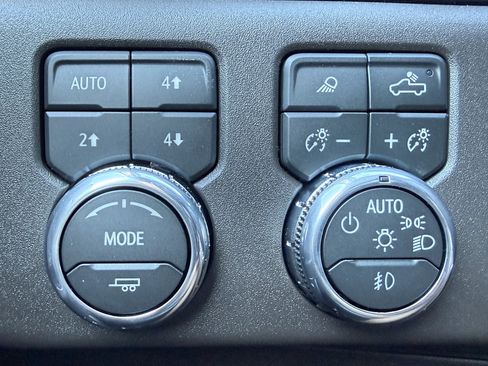 New 2026 GMC Sierra 1500 SLT w/ SLT Premium Plus Package image 39