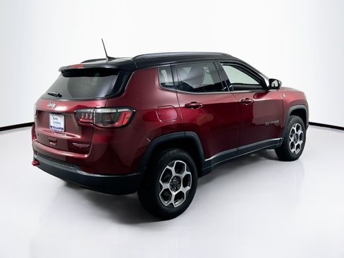 Used 2022 Jeep Compass Trailhawk w/ Trailhawk Convenience Group AWD/4WD image 5