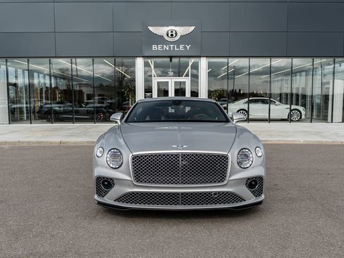 Used 2023 Bentley Continental GT Azure image 19