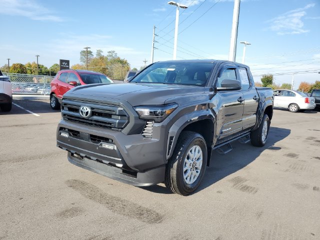 Used 2024 Toyota Tacoma SR5 AWD/4WD image 2
