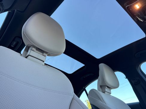 New 2026 Mercedes-Benz C 300 Sedan image 16