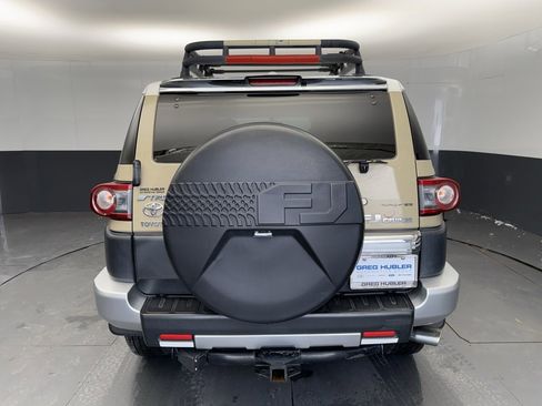 Used 2012 Toyota FJ Cruiser Base image 11