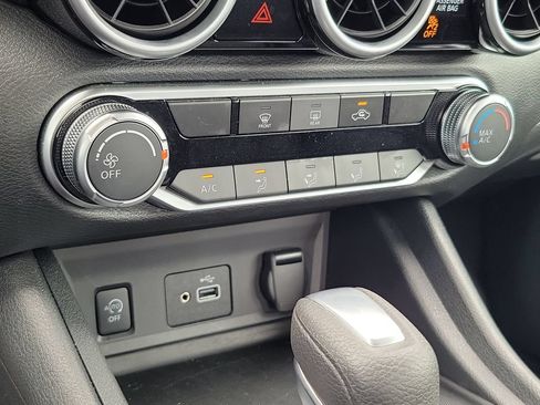 Used 2025 Nissan Sentra S FWD image 22