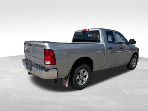 Used 2022 RAM 1500 Classic SLT w/ Trailer Tow Group AWD/4WD image 3