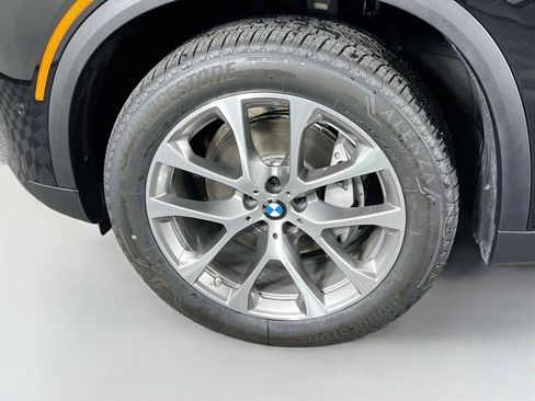 New 2026 BMW X5 xDrive40i w/ Parking Assistance Package AWD/4WD image 32