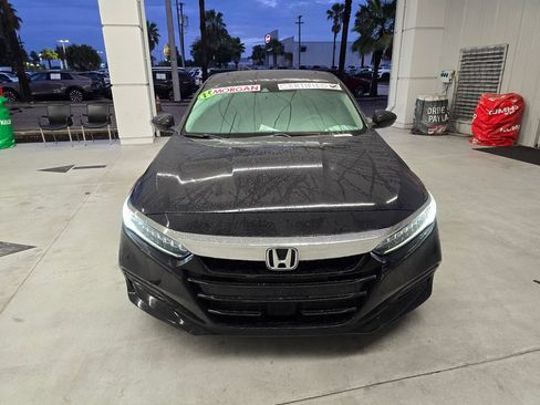 Used 2019 Honda Accord Touring image 8