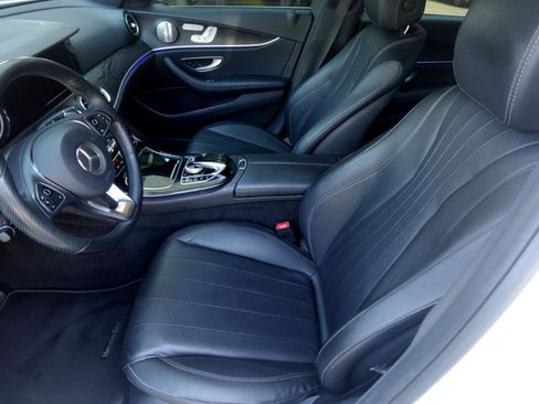 Used 2017 Mercedes-Benz E 300 4MATIC image 20