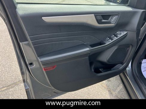 Used 2022 Ford Escape SE AWD/4WD image 10