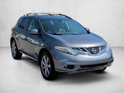 Used 2013 Nissan Murano LE w/ Platinum Pkg FWD image 4