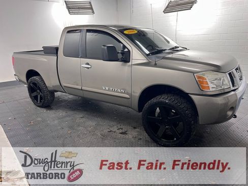 Used 2006 Nissan Titan SE image 3