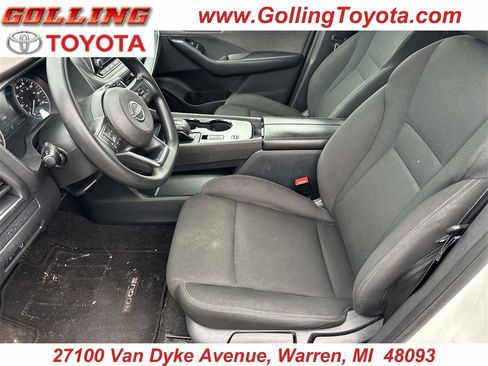 Used 2023 Nissan Rogue S image 19