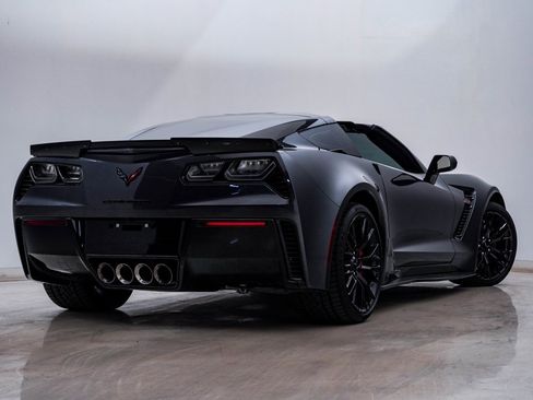 Used 2017 Chevrolet Corvette Z06 w/ Battery Protection Package image 11