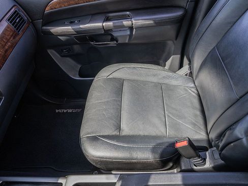 Used 2013 Nissan Armada SL image 31